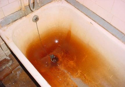 Rust on an old cast iron bathtub
