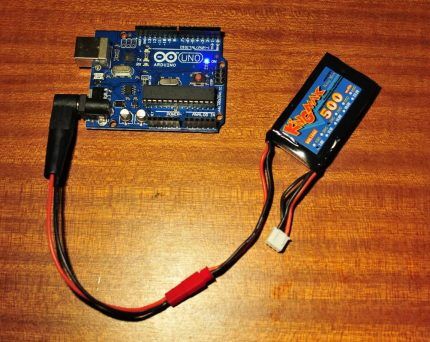 Powering the Arduino board from batteries