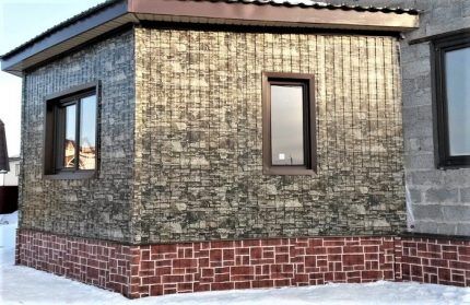 Stone-look corrugated sheet for façade finishing