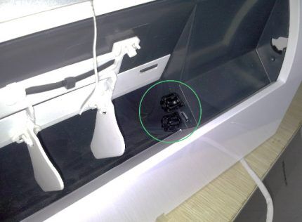 Ionizer inside the air conditioner