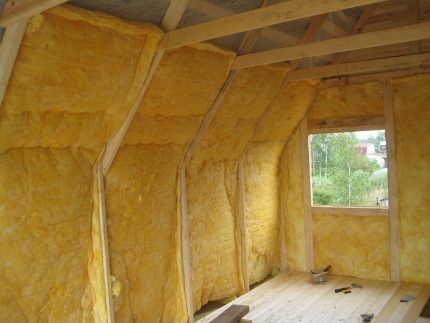 Glass wool for attic insulation