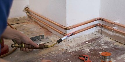Master soldering copper pipes