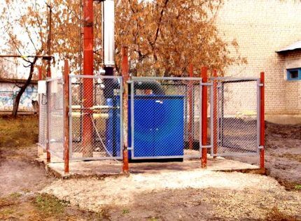 Guardrail for outdoor gas boiler