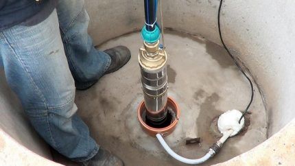 Submersible pump in a well