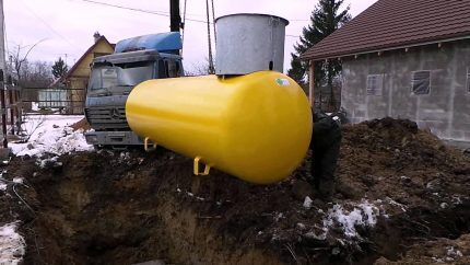 Réservoir de gaz souterrain pour une maison de campagne