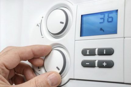 Manual control of a gas boiler