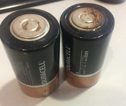 The batteries have oxidized and begun to rust