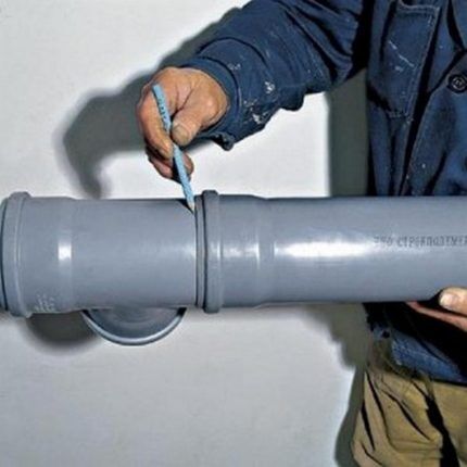 Compensator for plastic pipe