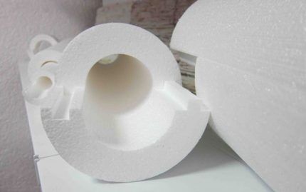 Pipe insulation material