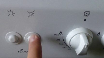 Oven auto-ignition button