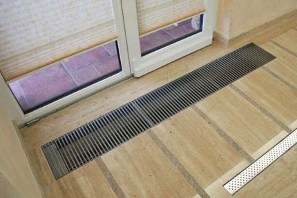 Underfloor heating convector