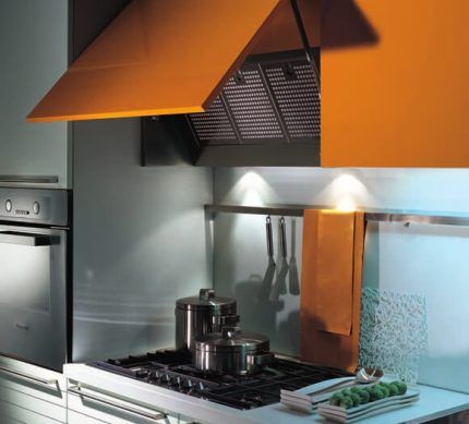 Special cabinet for exhaust hood