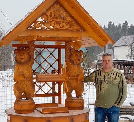 Houtsnijwerken en sculpturen