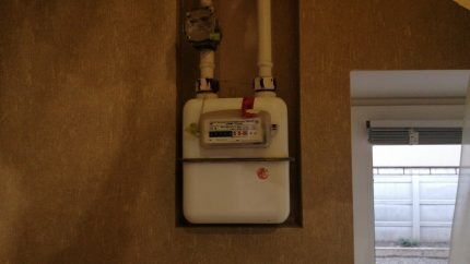 Gas meter in the corridor