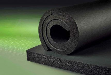 Foamed synthetic rubber