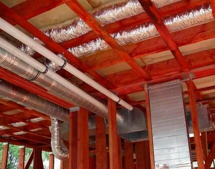 Laying plastic air ducts