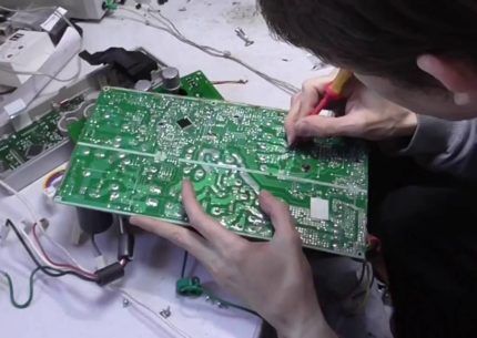 Replacing the control board in a split system