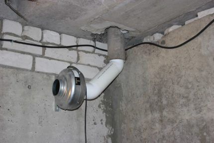 Exemple de ventilació en un celler