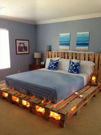 Pallet bed with lighting