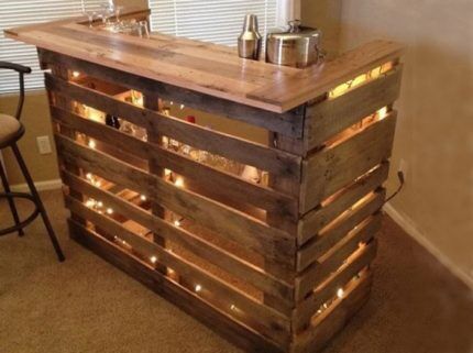 Bar counter made of pallets