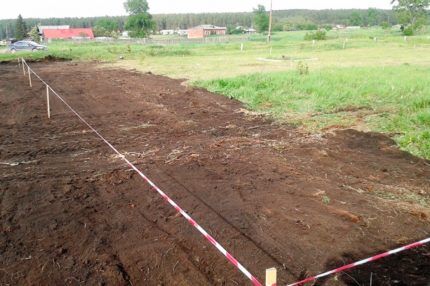 Marking the area for the fence