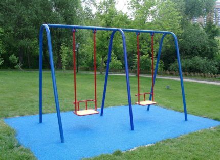 Double swing for children