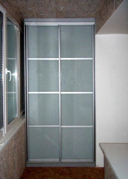 Cabinet with frosted glass doors