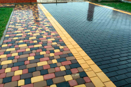 Colored paving slabs