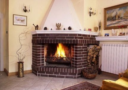 Corner fireplace