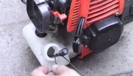 How to remove the fuel filter