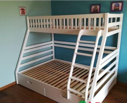 Bunk bed 3 persons