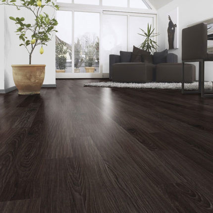 Laminate with grooved surface