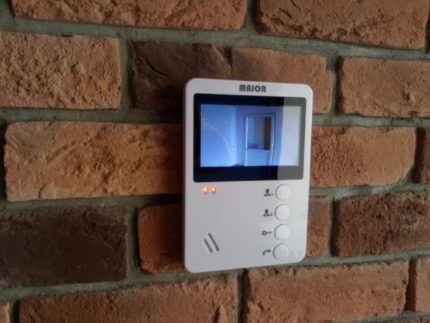 Video intercom for apartment