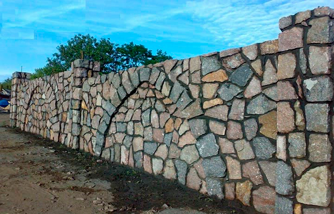 Stone fence