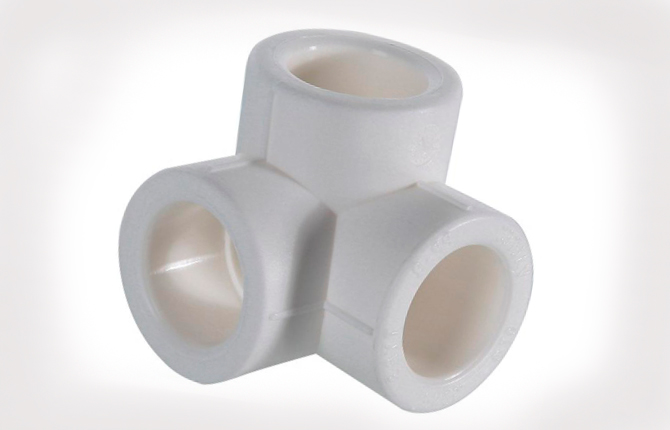 Polypropylene tees for branching pipes at right angles to the inlet-outlet line