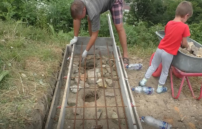 Nous construisons un gazebo en bois par étapes