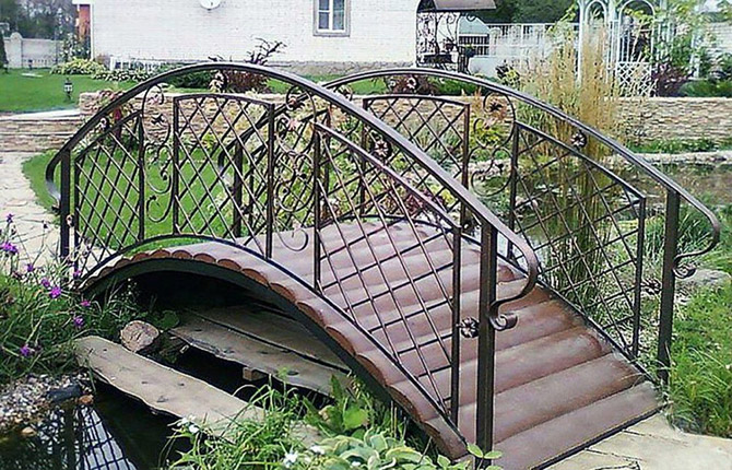 DIY decorative bridge for the garden: ideas, photos, step-by-step manufacturing instructions