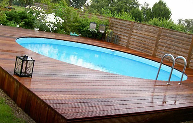 Podium DIY pour une piscine à cadre