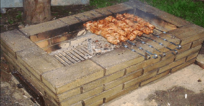 Simple brick grill