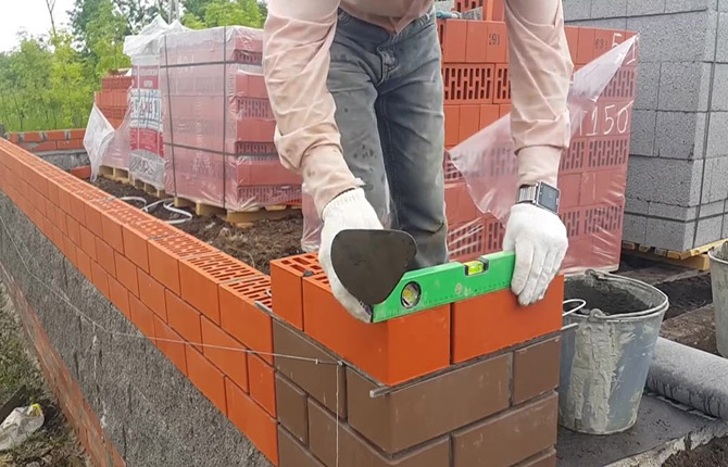 How to lay facing bricks: methods, tools, step-by-step instructions