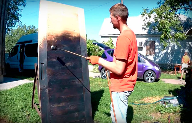 How to properly insulate a wooden entrance door with your own hands: step-by-step instructions